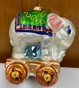 lot 366 image: Christopher Radko Elephant Ornament