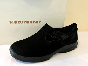 lot 126 image: New Pair of Womens Naturalizer Shoes Miranda Black Nubuck