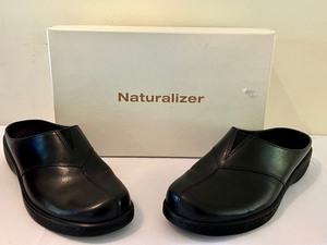 lot 129 image: New Naturalizer Slip-on Leather Shoes Size 8