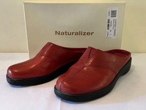 lot 130 image: New Naturalizer Slip-on Leather Shoes Size 8