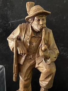 lot 392 image: Two Vintage Carved Wood German Figurines