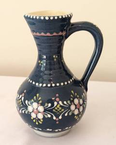 lot 176 image: Petite Gmundner Keramik Painted PitcherDish Set