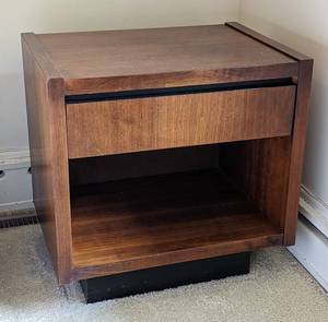 lot 183 image: Vintage Lane Nightstand