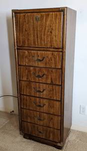 lot 186 image: Vintage Drexel 1970 Drexel Accolade Campaign JewelryLingerie Cabinet