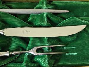 lot 467 image: Vintage J. A. Henckels Carving Set