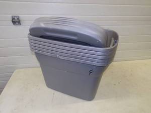 5 Totes with Covers