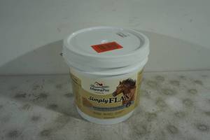 lot 73 image: MannaPro Simply Flax Horse Supplement
