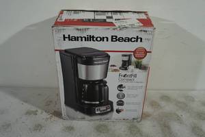 lot 60 image: Hamilton Beach Front Fill Compact 5 Cup Coffee Maker