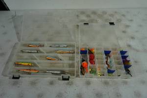 lot 189 image: Plastic Tackle Trays with Tackle