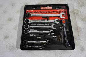 lot 190 image: NEW Craftsman 7 Piece Reversible Ratcheting Wrench Set - SAE