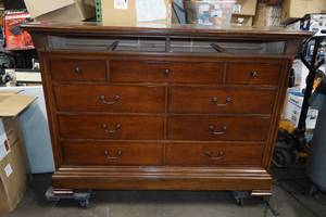 lot 208 image: High Quality Wood Dresser