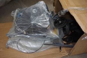 lot 214 image: Pulsar 21 Gas Lawn Mower