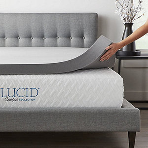 lot 39 image: Lucid Comfort Collection 4 Mattress Topper - Queen