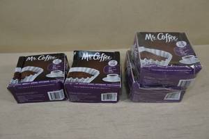 lot 16 image: 4 Boxes of 100 Mr. Coffee Filters