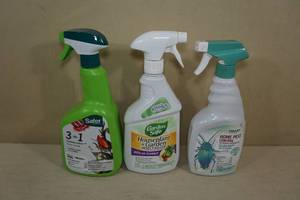 lot 31 image: Home Pest Control Spray, Houseplant and Garden Insect Killer, 3-in-1 Garden Spray