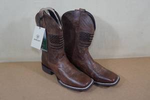 lot 44 image: Ariat Circuit Patriot Weathered Tan Boots - Mens 9