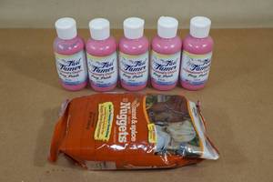 lot 88 image: Tail Tamer Pony Paints, 1Lb Bag Carrot and Spice Horse Treats