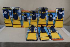 lot 168 image: US Divers Swim Fins