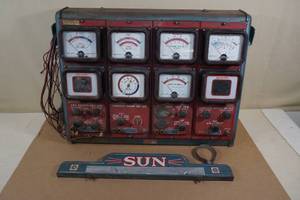 lot 222 image: Vintage Sun Master Model Motor Tester