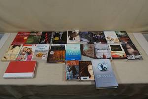 lot 247 image: Assorted Books - Sparks, MarleyMe, Lovely Bones