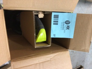 RYOBI ONE 18V 22 in. Cordless Battery Hedge Trimmer (Tool Only) Customer Returns See Pictures