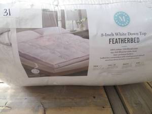 lot 31 image: 3 Down Featherbed Mattress Topper - Martha Stewart-Full