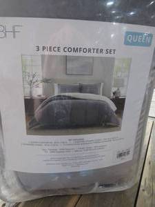 lot 35 image: Designs by BHF Sherpa Fleece 3 Piece Queen Comforter Set Gray