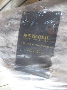 lot 43 image: Mon Chateau Luxury Collection Faux Fur Throw (Gray)