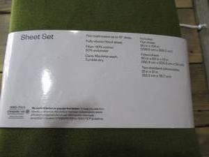 lot 33 image: Solid Jersey Sheet Set - Room Essentials-Queen, Army Green