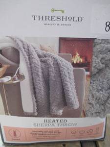 lot 8 image: Threshold Heated Sherpa Throw Digital Controller 50in x 60in