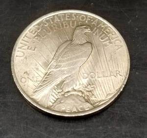 1923 PEACE SILVER DOLLAR UNC