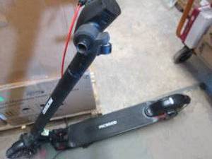 lot 17 image: Foldable 36V Electric Scooter open ...