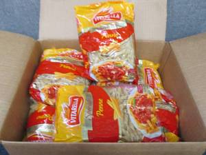 lot 21 image: 8- 17.7 oz Bags Vitarella Speciale ...