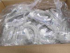 lot 146 image: Box of Connecting Cables...