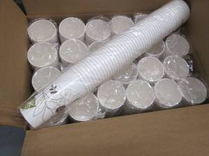 lot 172 image: Case of 1200 Dixie Pathways 21 oz P...