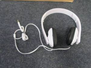 lot 176 image: Case of 20 White Adjustable Head Ph...