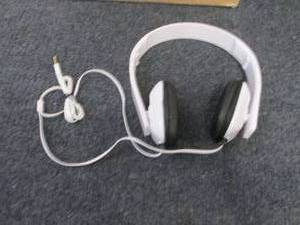lot 177 image: Case of 20 White Adjustable Head Ph...