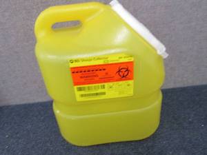 lot 200 image: Case of 12 -3 Gallon BD Sharps Coll...