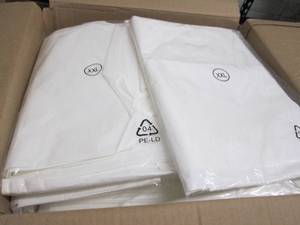lot 202 image: Box of XXL Disposable Gowns...