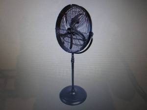 lot 258 image: Vie Air 20 Industrial Pedestal Dru...