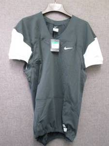 lot 301 image: 6 Nike Mens XL Football Uniform To...