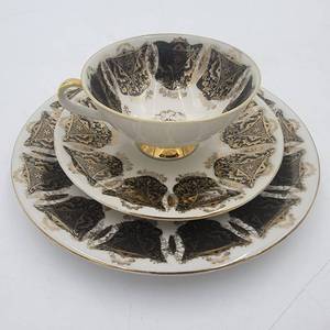 Elegant Mid-Century Modern 1950s Winterling #57 Gold & Black Bavaria (German State) Sammeltasse (3 Piece TeaCoffee cup & Saucer with Dessert Saucers)