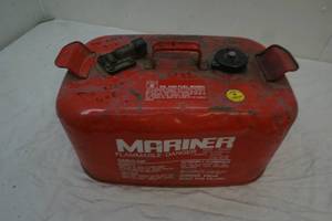 lot 8 image: mariners gas can