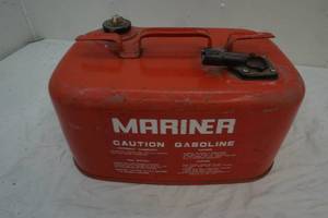 lot 9 image: mariners gas can