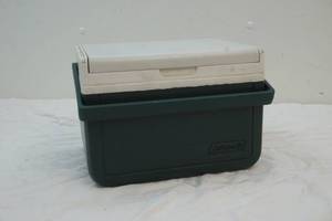 lot 25 image: Coleman cooler