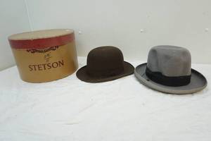 lot 48 image: Stenson hat box, Hardwick , Dobbs hats