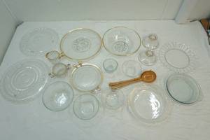 lot 115 image: glass serving ware