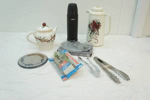 lot 117 image: teapot