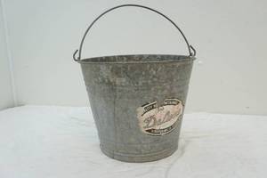 lot 124 image: galvanized pail