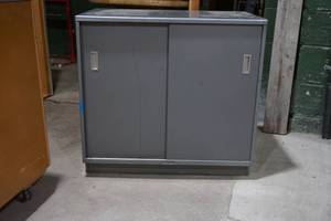 lot 153 image: metal cabinet